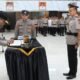 Kapolda Papua, Irjen. Pol. Patrige Renwarin, S.H., M.Si memimpin upacara serah terima jabatan sejumlah pejabat utama (PJU) Polda Papua dan Kapolres/ta jajaran