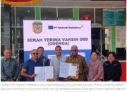 PT Freeport Indonesia menyumbang 6.000 dosis vaksin DBD kepada Pemkab Mimika